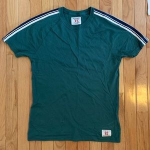 Green sport tee Abercrombie 100% cotton, stripes